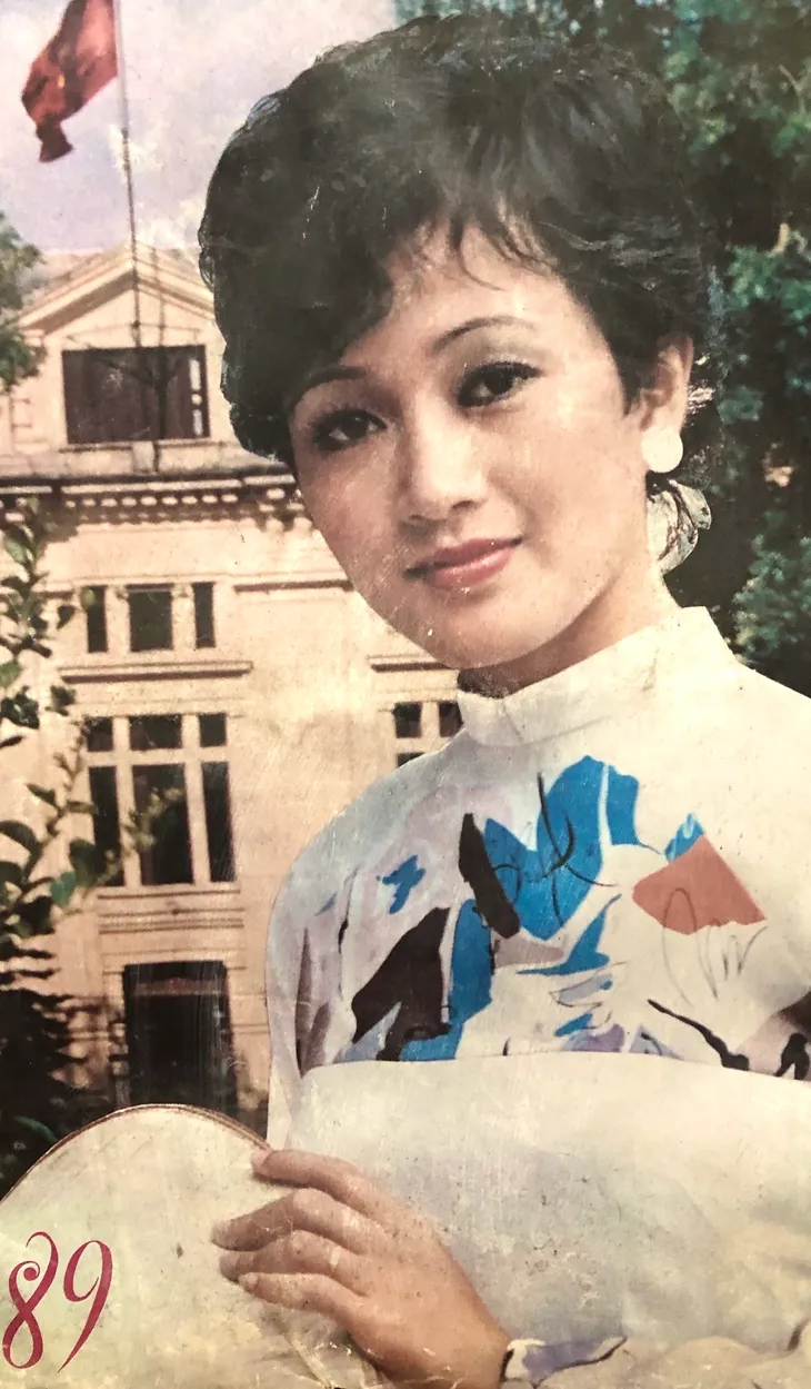 Minh Hòa: Nữ hoàng ảnh lịch thập niên 90, tiết lộ bất ngờ về Lê Tuấn Anh - Ảnh 7. Minh Hòa: Nữ hoàng ảnh lịch thập niên 90, tiết lộ bất ngờ về Lê Tuấn Anh - Ảnh 7.