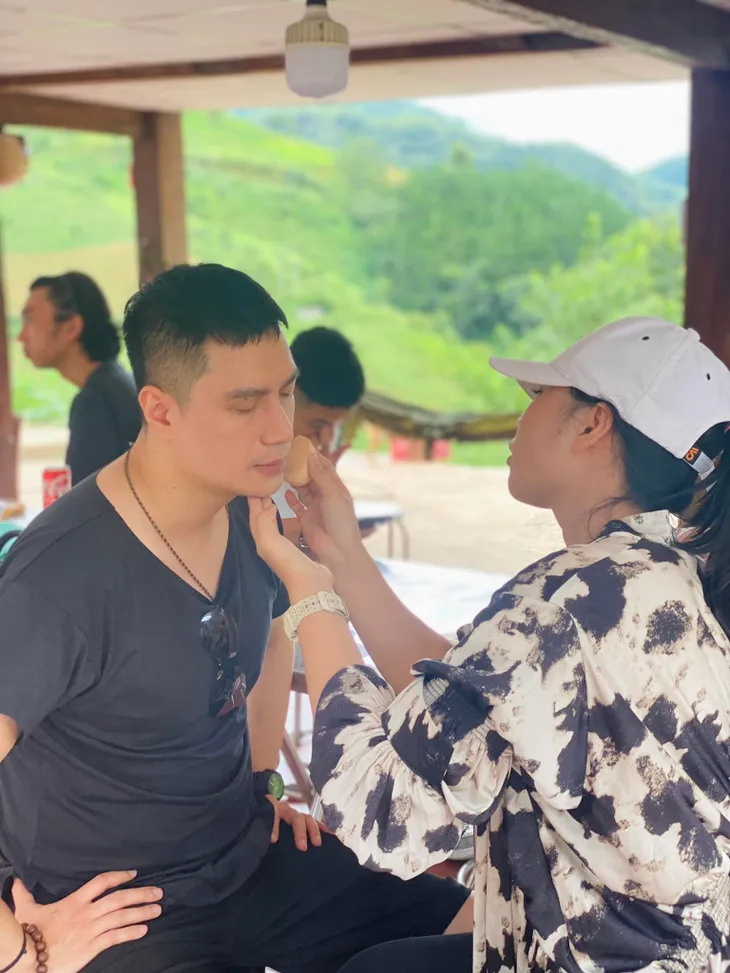 Việt Anh khác lạ trong phim mới của đạo diễn Nguyễn Danh Dũng - Ảnh 3. Việt Anh khác lạ trong phim mới của đạo diễn Nguyễn Danh Dũng - Ảnh 3.