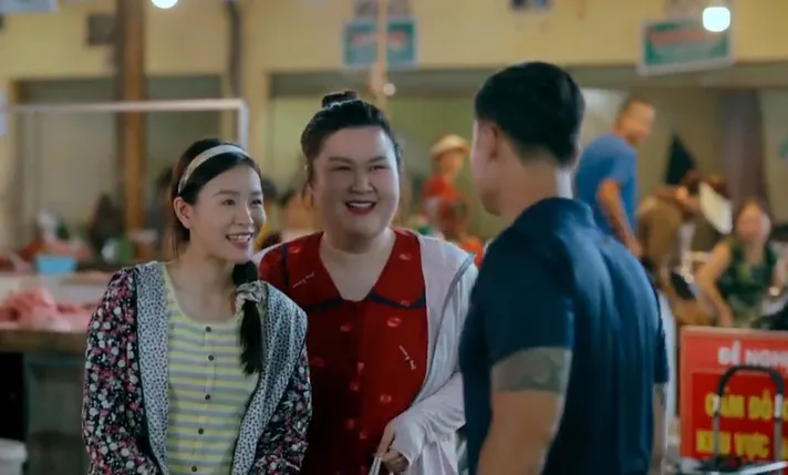 Làng trong phố - Tập 4: Đến xóm trọ, Hiếu lọt vào mắt xanh của chị hàng nước - Ảnh 9. Làng trong phố - Tập 4: Đến xóm trọ, Hiếu lọt vào mắt xanh của chị hàng nước - Ảnh 9.