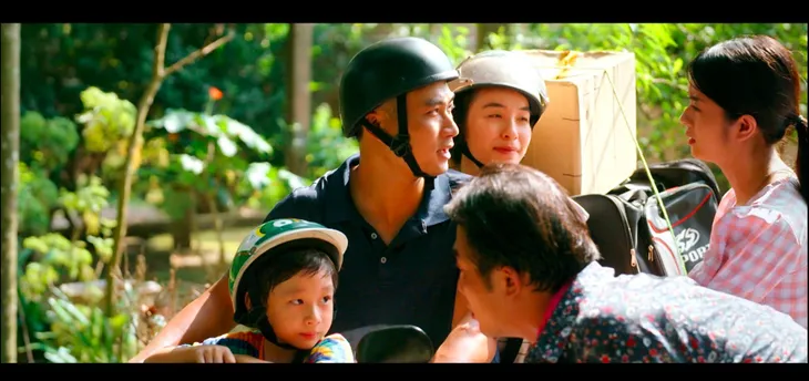 Làng trong phố - Tập 4: Đến xóm trọ, Hiếu lọt vào mắt xanh của chị hàng nước - Ảnh 7. Làng trong phố - Tập 4: Đến xóm trọ, Hiếu lọt vào mắt xanh của chị hàng nước - Ảnh 7.