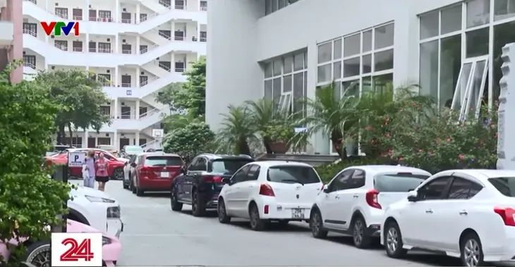 11 trường đại học chưa thể di dời khỏi nội đô Hà Nội - Ảnh 2. 11 trường đại học chưa thể di dời khỏi nội đô Hà Nội - Ảnh 2.