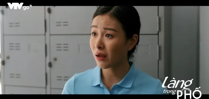 Làng trong phố - Tập 23: Quản đốc háo sắc làm nữ công nhân dính bầu rồi định chạy làng - Ảnh 6. Làng trong phố - Tập 23: Quản đốc háo sắc làm nữ công nhân dính bầu rồi định chạy làng - Ảnh 6.