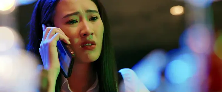 Làng trong phố - Tập 22: Vợ ngất ở công ty, Hiếu bận chạy đến bên Nhung lúc say - Ảnh 10. Làng trong phố - Tập 22: Vợ ngất ở công ty, Hiếu bận chạy đến bên Nhung lúc say - Ảnh 10.