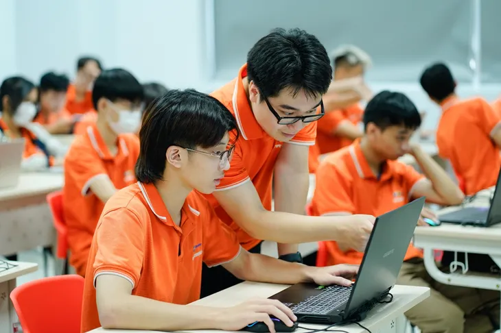 Những trải nghiệm thú vị trong Tuần lễ định hướng dành cho học sinh FPT School Hải Phòng - Ảnh 1. Những trải nghiệm thú vị trong Tuần lễ định hướng dành cho học sinh FPT School Hải Phòng - Ảnh 1.