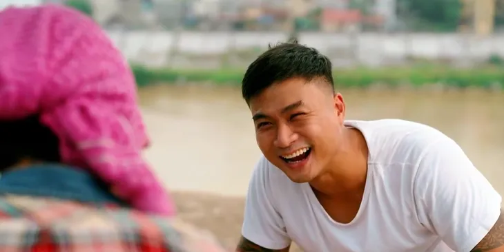 Làng trong phố - Tập 24: Thấy Nhung, Mến hiểu vì sao Hoài ghen lồng lộn - Ảnh 6. Làng trong phố - Tập 24: Thấy Nhung, Mến hiểu vì sao Hoài ghen lồng lộn - Ảnh 6.