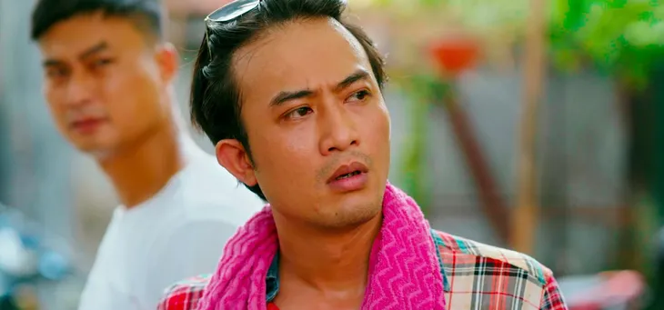 Làng trong phố - Tập 24: Thấy Nhung, Mến hiểu vì sao Hoài ghen lồng lộn - Ảnh 11. Làng trong phố - Tập 24: Thấy Nhung, Mến hiểu vì sao Hoài ghen lồng lộn - Ảnh 11.
