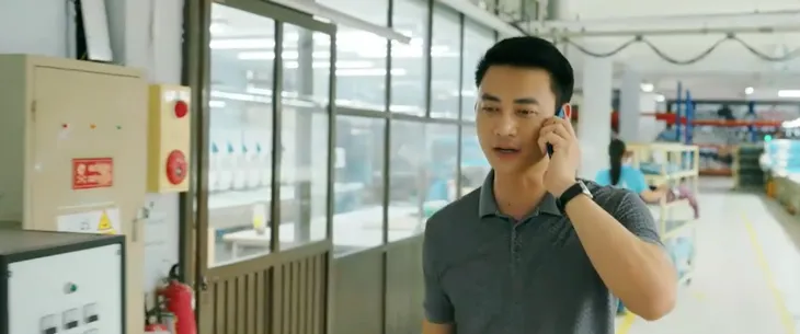 Làng trong phố - Tập 23: Hoài tức nghẹn vì thái độ khiêu khích của Nhung - Ảnh 11. Làng trong phố - Tập 23: Hoài tức nghẹn vì thái độ khiêu khích của Nhung - Ảnh 11.
