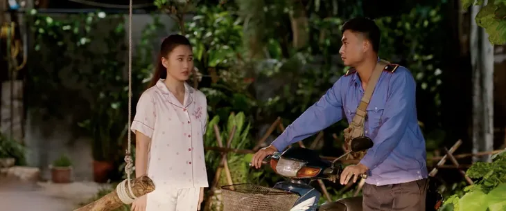 Làng trong phố - Tập 23: Hoài tức nghẹn vì thái độ khiêu khích của Nhung - Ảnh 22. Làng trong phố - Tập 23: Hoài tức nghẹn vì thái độ khiêu khích của Nhung - Ảnh 22.