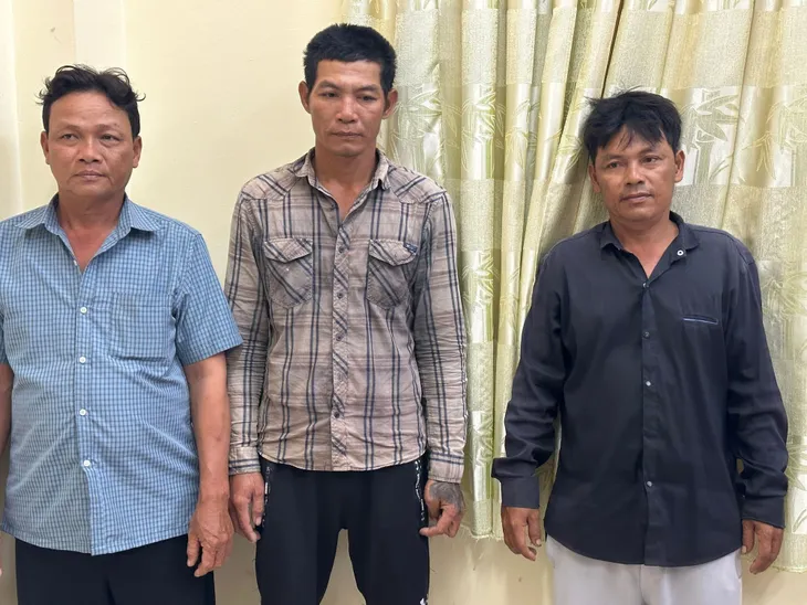 Thủ đoạn trộm tiệm vàng khoảng 10 tỷ đồng của nhóm đối tượng ở Cà Mau - Ảnh 1.