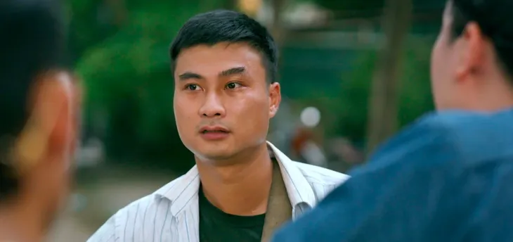 Làng trong phố - Tập 5: Vợ chồng Hoài hạnh phúc như cặp đôi mới cưới - Ảnh 8. Làng trong phố - Tập 5: Vợ chồng Hoài hạnh phúc như cặp đôi mới cưới - Ảnh 8.