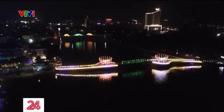 Lúng túng bài toán phát triển du lịch đêm - Ảnh 1. Lúng túng bài toán phát triển du lịch đêm - Ảnh 1.