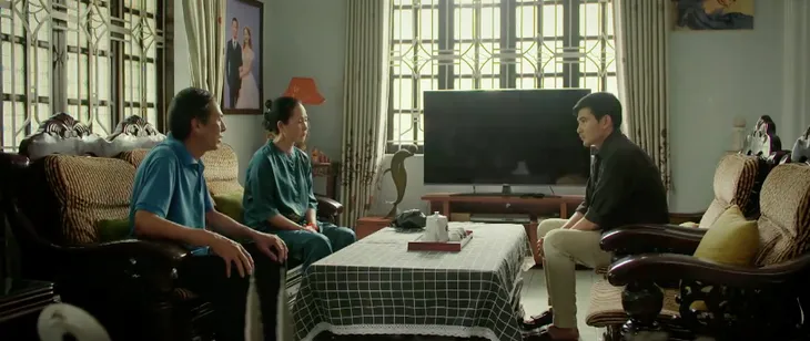 Gia đình mình vui bất thình lình - Tập 44: Công bình thản chấp nhận ly hôn, muốn giải thoát cho Phương - Ảnh 43. Gia đình mình vui bất thình lình - Tập 44: Công bình thản chấp nhận ly hôn, muốn giải thoát cho Phương - Ảnh 43.