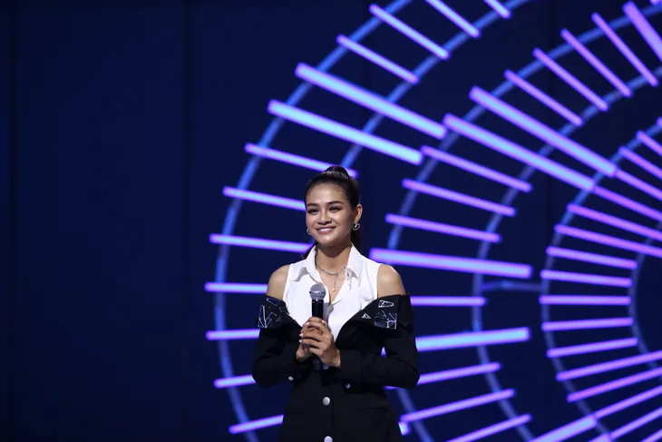 Vietnam Idol 2023: Thí sinh nhận ngay vé Vàng khi hát hit Waiting For You - Ảnh 1. Vietnam Idol 2023: Thí sinh nhận ngay vé Vàng khi hát hit Waiting For You - Ảnh 1.