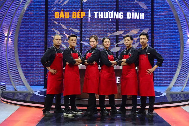 Top Chef - Tập 9: Nàng thơ của Đen Vâu lần đầu thử mắm tôm và cái kết bất ngờ - Ảnh 18. Top Chef - Tập 9: Nàng thơ của Đen Vâu lần đầu thử mắm tôm và cái kết bất ngờ - Ảnh 18.