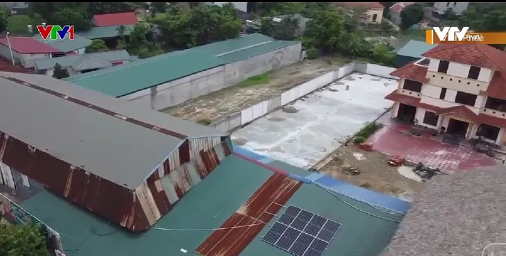 Vướng mắc trong xử lý xây dựng trái phép hành lang an toàn giao thông - Ảnh 1. Vướng mắc trong xử lý xây dựng trái phép hành lang an toàn giao thông - Ảnh 1.