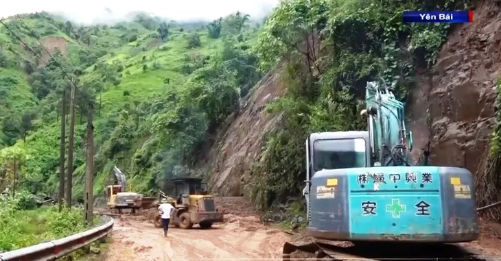 Nỗ lực cấp lại điện cho Mù Cang Chải - Ảnh 2.