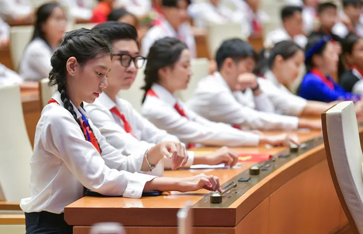 Phiên họp giả định “Quốc hội trẻ em”: Khi trẻ em được đóng vai đại biểu Quốc hội - Ảnh 7. Phiên họp giả định “Quốc hội trẻ em”: Khi trẻ em được đóng vai đại biểu Quốc hội - Ảnh 7.