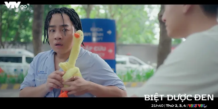 Biệt dược đen - Tập 4: Tuấn xoắn não vì lời khai của Đạt ngáo - Ảnh 1. Biệt dược đen - Tập 4: Tuấn xoắn não vì lời khai của Đạt ngáo - Ảnh 1.