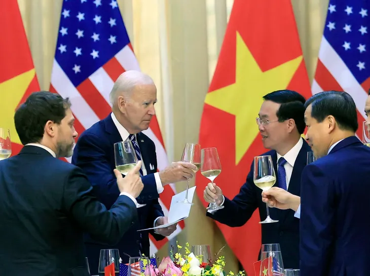 Chủ tịch nước Võ Văn Thưởng tiếp Tổng thống Hoa Kỳ Joe Biden - Ảnh 6. Chủ tịch nước Võ Văn Thưởng tiếp Tổng thống Hoa Kỳ Joe Biden - Ảnh 6.