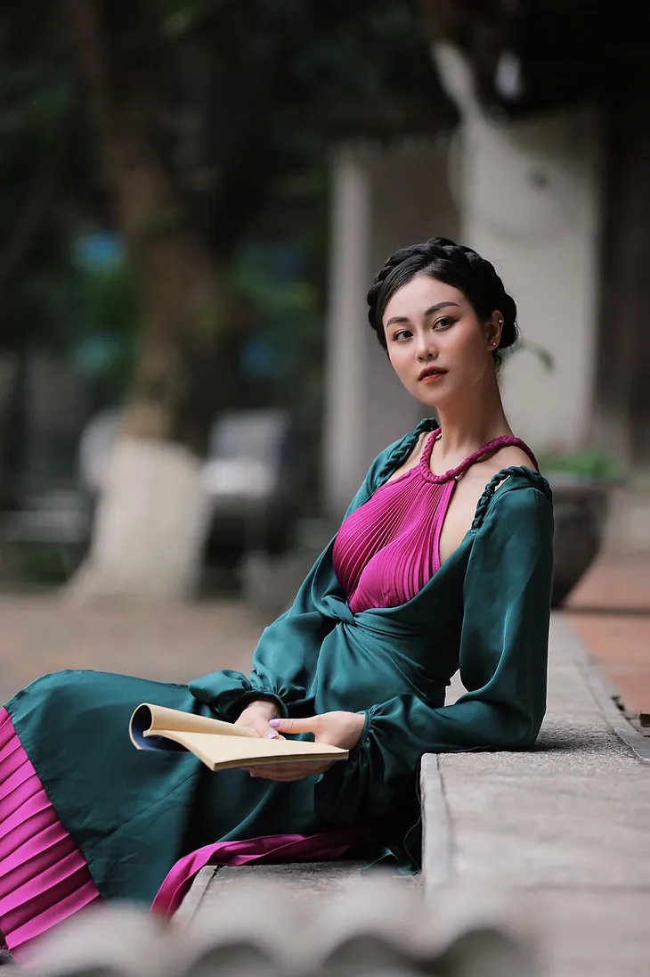 Nhan sắc đời thường trong veo của nữ sinh đang là nghi can trong Biệt dược đen - Ảnh 9. Nhan sắc đời thường trong veo của nữ sinh đang là nghi can trong Biệt dược đen - Ảnh 9.