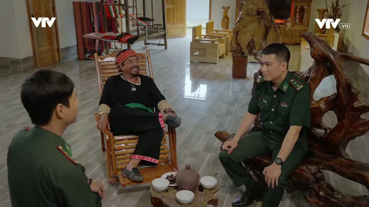 Cuộc chiến không giới tuyến - Tập 2: Đồn trưởng biên phòng đẹp trai, tài giỏi bị vợ phản bội - Ảnh 1. Cuộc chiến không giới tuyến - Tập 2: Đồn trưởng biên phòng đẹp trai, tài giỏi bị vợ phản bội - Ảnh 1.