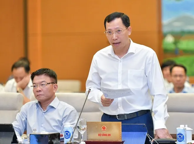 Thứ trưởng Bộ Công an: Số người chết và bị thương trong vụ cháy chung cư mini rất lớn - Ảnh 1. Thứ trưởng Bộ Công an: Số người chết và bị thương trong vụ cháy chung cư mini rất lớn - Ảnh 1.