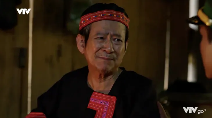 Cuộc chiến không giới tuyến - Tập 3: Trung nghi ngờ con rể của đại gia bản buôn ma túy - Ảnh 19. Cuộc chiến không giới tuyến - Tập 3: Trung nghi ngờ con rể của đại gia bản buôn ma túy - Ảnh 19.