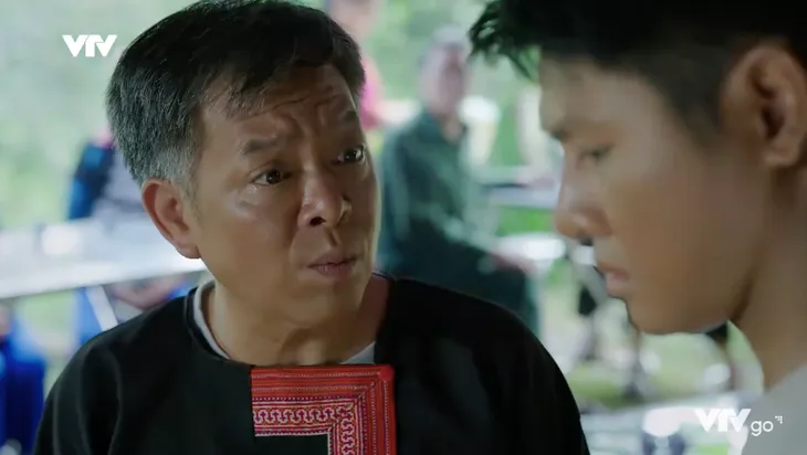 Cuộc chiến không giới tuyến - Tập 3: Trung nghi ngờ con rể của đại gia bản buôn ma túy - Ảnh 8. Cuộc chiến không giới tuyến - Tập 3: Trung nghi ngờ con rể của đại gia bản buôn ma túy - Ảnh 8.