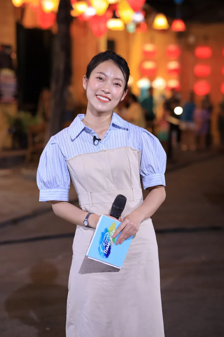 Có hẹn cùng thanh xuân: MC Khánh Vy rong ruổi cùng những “ông bà bạn” lớn tuổi - Ảnh 1. Có hẹn cùng thanh xuân: MC Khánh Vy rong ruổi cùng những “ông bà bạn” lớn tuổi - Ảnh 1.