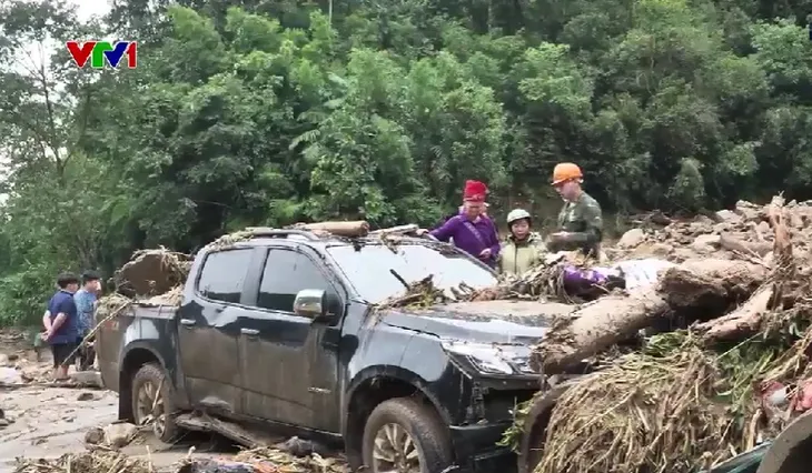 Nhiều người thiệt mạng và mất tích do lũ ống ở Lào Cai - Ảnh 2. Nhiều người thiệt mạng và mất tích do lũ ống ở Lào Cai - Ảnh 2.