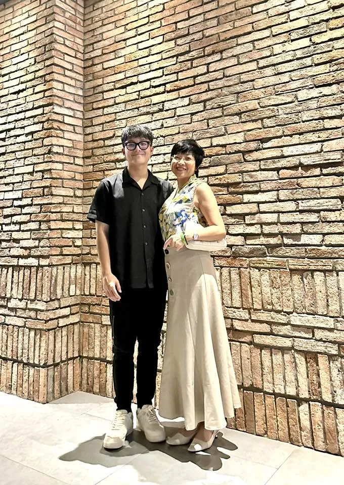 Cô dâu Phương Anh hồi hộp chờ ngày lên xe hoa, MC Thảo Vân tâm sự về con trai - Ảnh 2. Cô dâu Phương Anh hồi hộp chờ ngày lên xe hoa, MC Thảo Vân tâm sự về con trai - Ảnh 2.