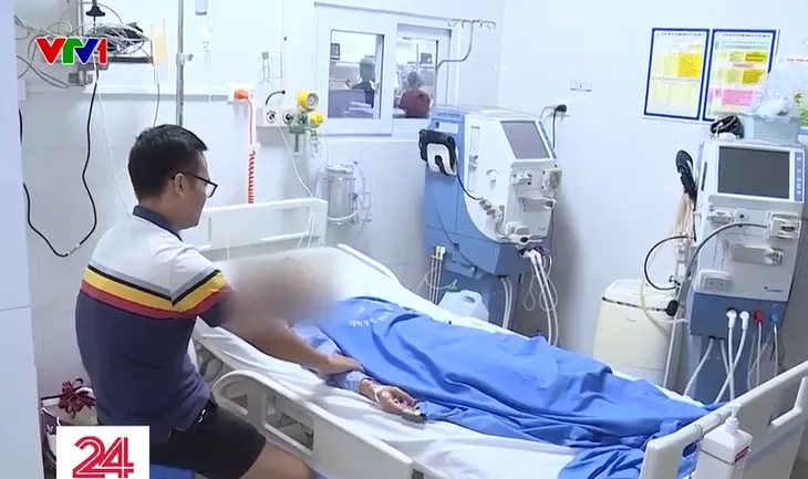 Cháy chung cư minni: Sức khỏe các nạn nhân tiến triển tốt, 6 trường hợp nguy kịch - Ảnh 1. Cháy chung cư minni: Sức khỏe các nạn nhân tiến triển tốt, 6 trường hợp nguy kịch - Ảnh 1.