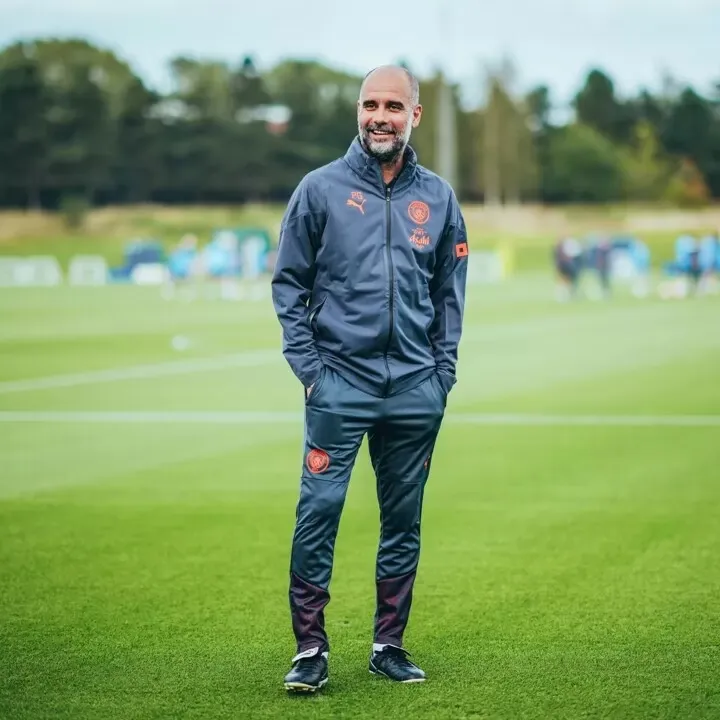 HLV Pep Guardiola trở lại Man City sau thời gian nằm viện - Ảnh 2. HLV Pep Guardiola trở lại Man City sau thời gian nằm viện - Ảnh 2.