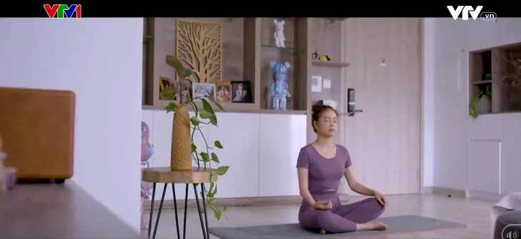 Hoàng Thùy Linh kết đôi Nhan Phúc Vinh trong phim giờ vàng - Ảnh 2. Hoàng Thùy Linh kết đôi Nhan Phúc Vinh trong phim giờ vàng - Ảnh 2.