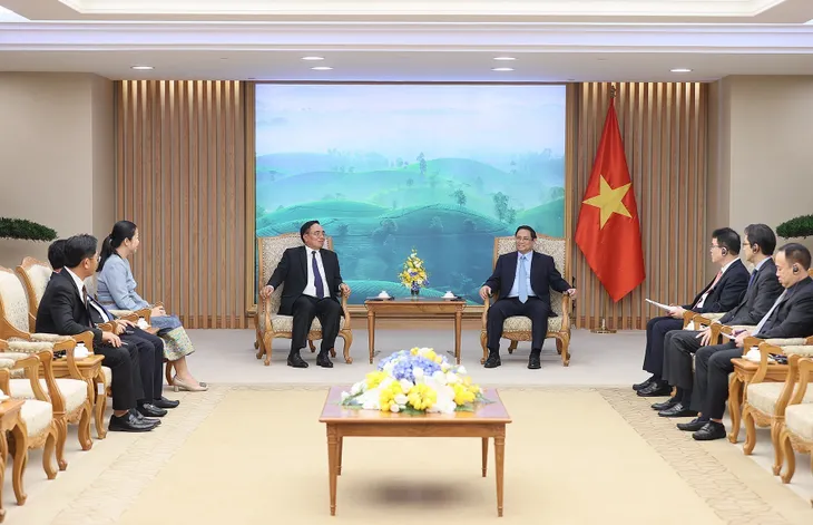 Thủ tướng Phạm Minh Chính tiếp Bộ trưởng Bộ Kế hoạch và Đầu tư Lào - Ảnh 3. Thủ tướng Phạm Minh Chính tiếp Bộ trưởng Bộ Kế hoạch và Đầu tư Lào - Ảnh 3.