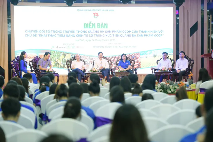 Trang bị kỹ năng cho thanh niên khai thác tiềm năng kinh tế số - Ảnh 2. Trang bị kỹ năng cho thanh niên khai thác tiềm năng kinh tế số - Ảnh 2.