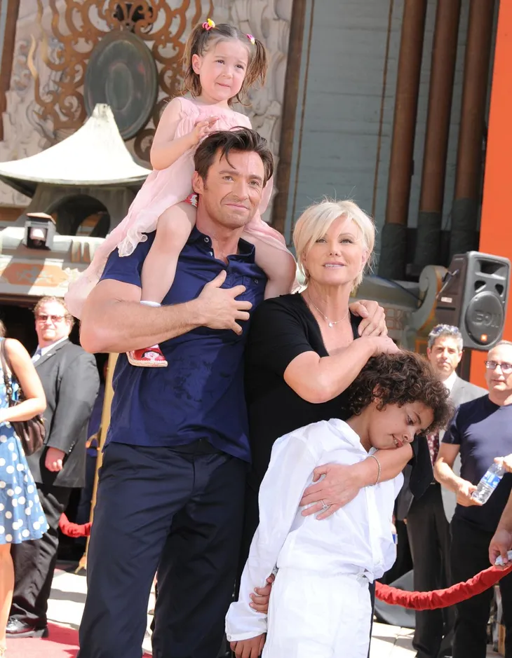 Hugh Jackman và vợ chia tay sau 27 năm hôn nhân - Ảnh 1. Hugh Jackman và vợ chia tay sau 27 năm hôn nhân - Ảnh 1.