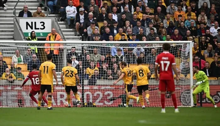 Salah lập hat-trick kiến tạo, Liverpool ngược dòng ngoạn mục trước Wolves - Ảnh 3. Salah lập hat-trick kiến tạo, Liverpool ngược dòng ngoạn mục trước Wolves - Ảnh 3.