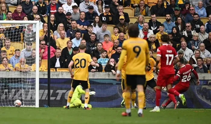 Salah lập hat-trick kiến tạo, Liverpool ngược dòng ngoạn mục trước Wolves - Ảnh 4. Salah lập hat-trick kiến tạo, Liverpool ngược dòng ngoạn mục trước Wolves - Ảnh 4.