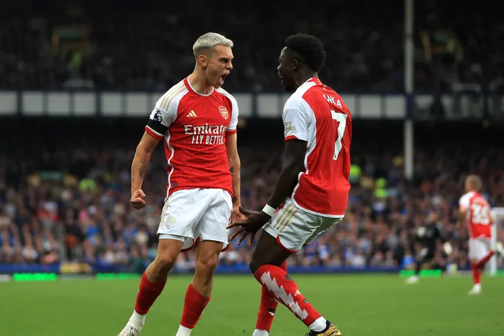 Thắng tối thiểu Everton, Arsenal trở lại top 4 Ngoại hạng Anh - Ảnh 3. Thắng tối thiểu Everton, Arsenal trở lại top 4 Ngoại hạng Anh - Ảnh 3.
