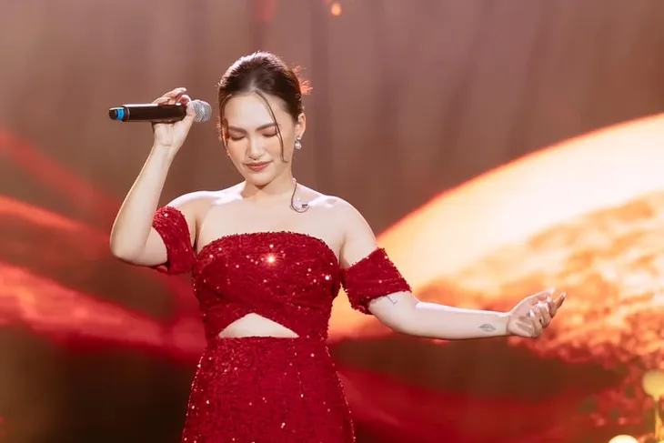 Bông hoa nở muộn của làng nhạc Vpop Nguyên Hà tham gia Chị đẹp đạp gió rẽ sóng - Ảnh 1. Bông hoa nở muộn của làng nhạc Vpop Nguyên Hà tham gia Chị đẹp đạp gió rẽ sóng - Ảnh 1.