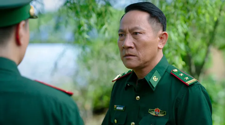 Cuộc chiến không giới tuyến - Tập 6: Bộ đội giải cứu cô bé mồ côi khỏi thiếu gia bắt vợ - Ảnh 15. Cuộc chiến không giới tuyến - Tập 6: Bộ đội giải cứu cô bé mồ côi khỏi thiếu gia bắt vợ - Ảnh 15.