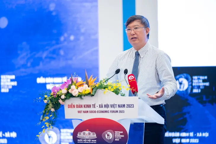 Chuyên gia dự báo tăng trưởng GDP Việt Nam năm 2023 khó vượt 6% - Ảnh 1. Chuyên gia dự báo tăng trưởng GDP Việt Nam năm 2023 khó vượt 6% - Ảnh 1.