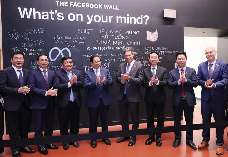 Thủ tướng Phạm Minh Chính thăm các công ty công nghệ hàng đầu Hoa Kỳ và thế giới - Ảnh 6. Thủ tướng Phạm Minh Chính thăm các công ty công nghệ hàng đầu Hoa Kỳ và thế giới - Ảnh 6.