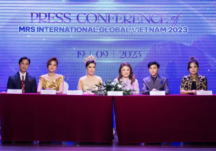 Hà Kiều Anh làm giám khảo Hoa hậu Quý bà Quốc tế Việt Nam 2023 - Ảnh 1. Hà Kiều Anh làm giám khảo Hoa hậu Quý bà Quốc tế Việt Nam 2023 - Ảnh 1.