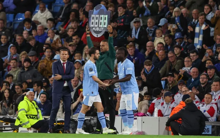 Pep Guardiola báo tin không vui cho fan Man City sau trận thắng tại Champions League - Ảnh 2. Pep Guardiola báo tin không vui cho fan Man City sau trận thắng tại Champions League - Ảnh 2.