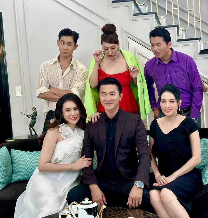 Phi Thanh Vân làm chuyên gia tâm lý trong phim Tiểu tam vô hình - Ảnh 2. Phi Thanh Vân làm chuyên gia tâm lý trong phim Tiểu tam vô hình - Ảnh 2.