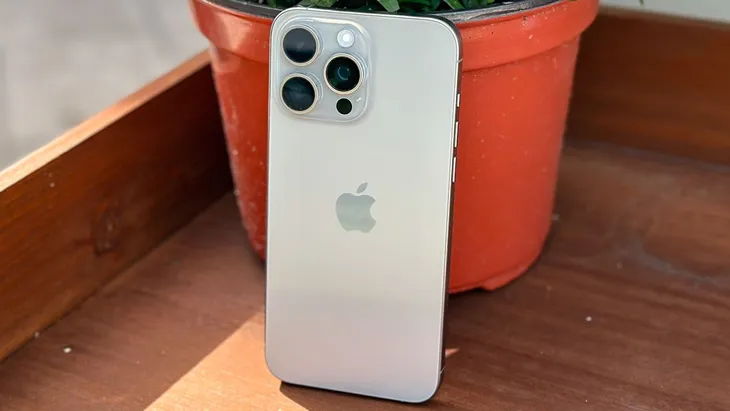 iPhone 15 sắp lên kệ, iPhone đời cũ giảm giá mạnh - Ảnh 2. iPhone 15 sắp lên kệ, iPhone đời cũ giảm giá mạnh - Ảnh 2.