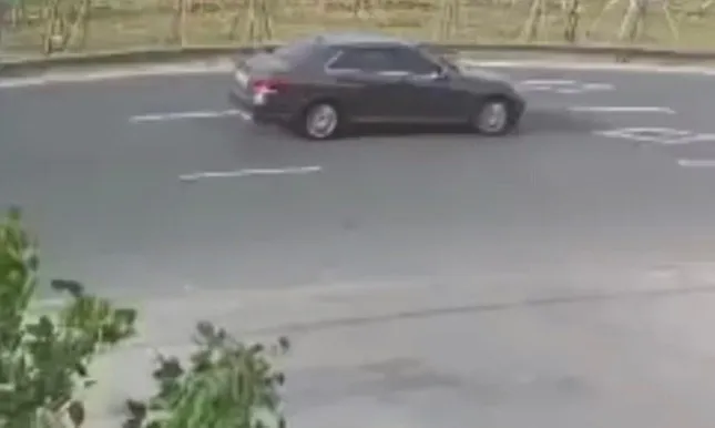 Phạt 2 năm tù với cán bộ ngân hàng lái ô tô gây tai nạn chết người rồi bỏ chạy - Ảnh 1. Phạt 2 năm tù với cán bộ ngân hàng lái ô tô gây tai nạn chết người rồi bỏ chạy - Ảnh 1.