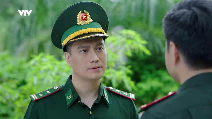 Cuộc chiến không giới tuyến - Tập 10: Hơn thua từng tí, chiến sĩ trẻ chơi xấu tụt quần đồng đội - Ảnh 18.